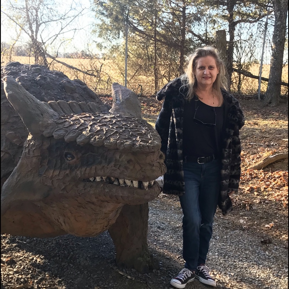 Meet your Posher, Christy